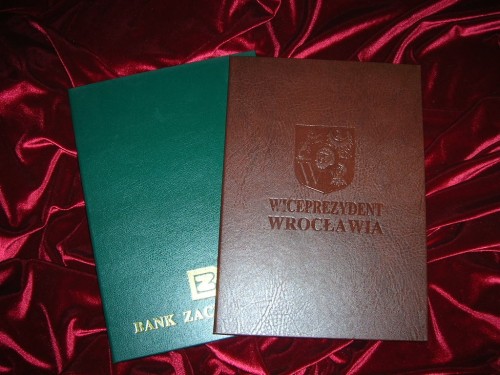 okładka - druk - tłoczenie - reklama - biuro - gadżet - dyplom - nagroda