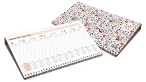Kalendarz reklamowy biurkowy tygodniowy, leżący na podstawce