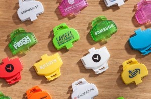 Klips reklamowy do puszek