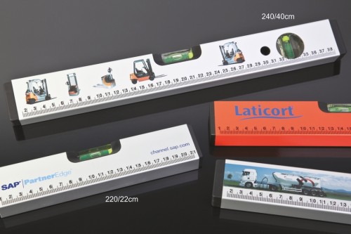Poziomica aluminiowa, profil aluminiowy, 220 x 49 x 22 mm, libelka - luminescencyjna, efekt lupy, cena dla min. 100 szt. Opcje 230, 240, 260, 280, 300 mm - tutaj 56,70