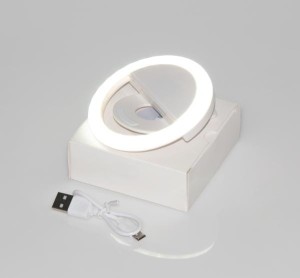 Oświetlacz pierścieniowy