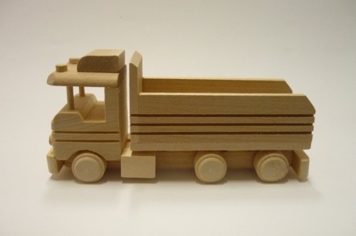 Ciężarówka, drewno, 13,5 x 11,5 x 7 cm, cena orientacyjna
