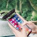 etui - reklamowe - gadżet - smartfon - podróż - plaża - wakacje - rekreacja - kajaki - pływanie - znakowanie - nadruk