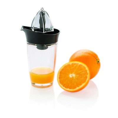 Wyciskarka do cytrusów, PMMA, 88 x 98 x 195 mm, po odkręceniu wieczka mamy kubek 250 ml
