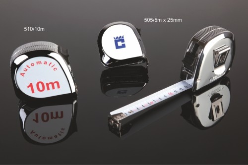 Taśma 5m /25 mm, 70 x 70 x 42 mm, obudowa z tworzywa, sztywność na 2,2 m, automatyczny powrót, magnes na końcówce, cena dla min. 100 szt.

