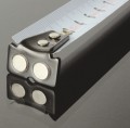 Taśma 10m /25 mm, 84 x 84 x 42 mm, obudowa z tworzywa, sztywność na 2,2 m, automatyczny powrót, magnes na końcówce, cena dla min. 100 szt.

